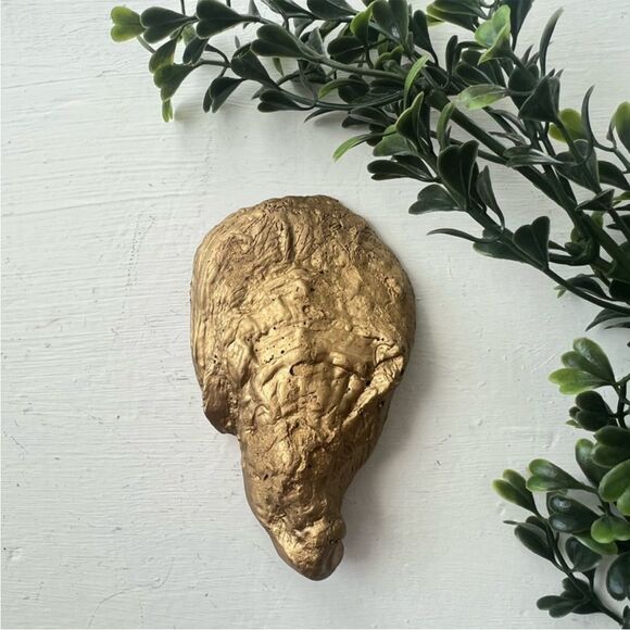 NWT Floral Gold 4” Decorative Oyster Shell Trinket Dish - Picture 2 of 3